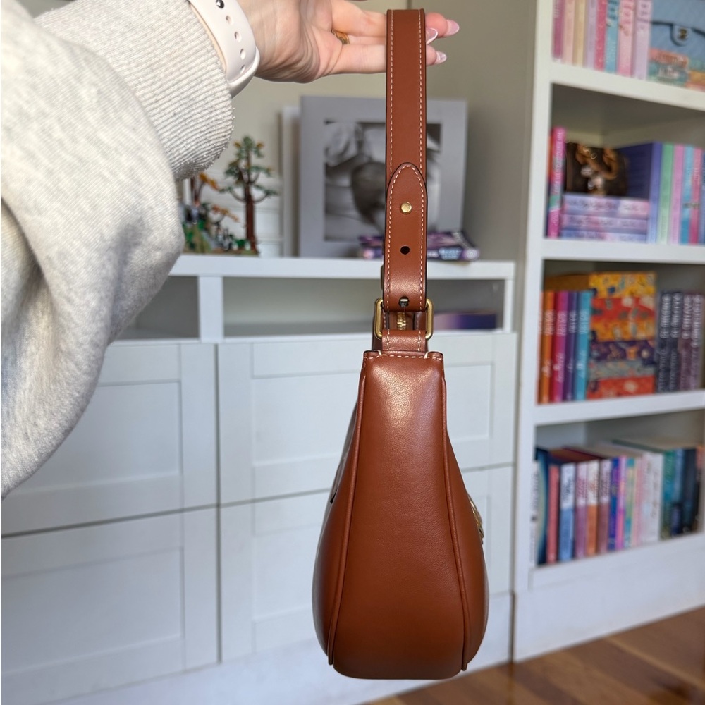 Celine Ava Triomphe Shoulder Bag in Tan - Picture 3 of 13